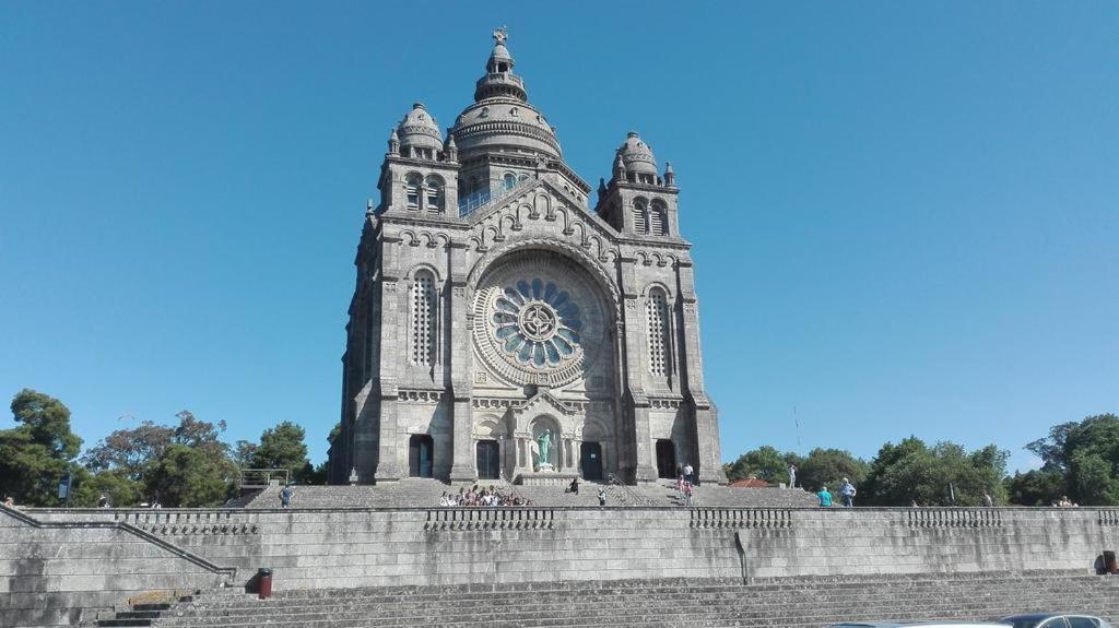 Viana E Amor Apartamento No Centro Historico เวียนา โด กัสเตโล ภายนอก รูปภาพ